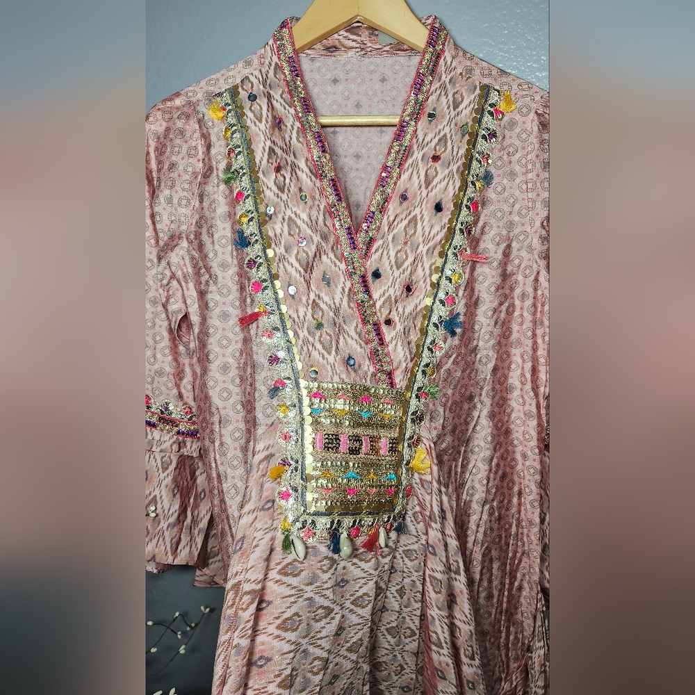 Chic Pink Women's Robe - Picture 9 of 16